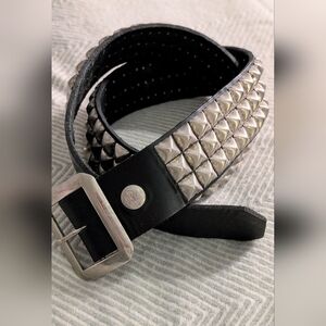 Bathing Ape (BAPE)Leather Triple Eyelet Grommet Belt Black Silver” Leather —